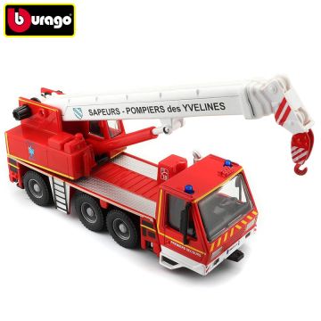 Камион пожарна с кран Bburago 18-32010