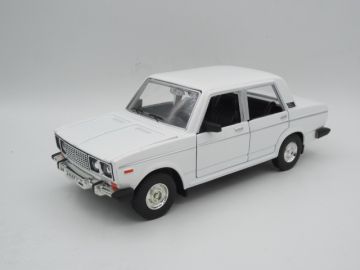 Метална кола Lada ВАЗ 2106 бяла 1:24 