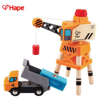 Дървен кран с камион Hape - H3715