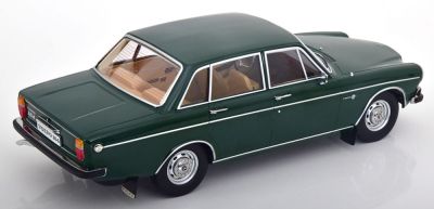 Метален автомобил Volvo 164 Green 1970 Triple9 Collection 1:18 T91800370