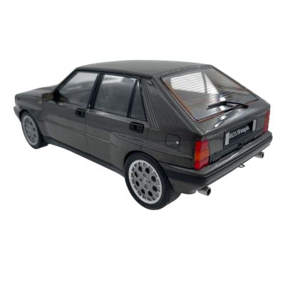 Метален автомобил Lancia Delta HF Integrale 16V 1990 Triple9 Collection 1:18 91800172