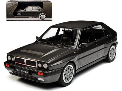 Метален автомобил Lancia Delta HF Integrale 16V 1990 Triple9 Collection 1:18 91800172