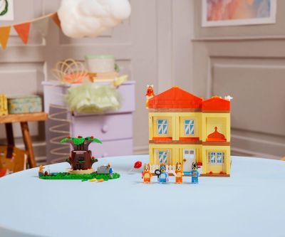 Конструктор Lego Bluey 11203 Семейната къща на Блуи