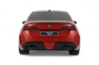Умален модел BMW M5 GT SPIRIT GT966 - 1:18