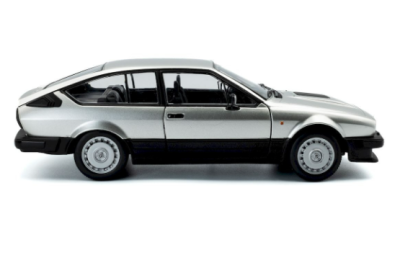 Метален автомобил Alfa Romeo Alfetta SOLIDO 1:18 - 1802307