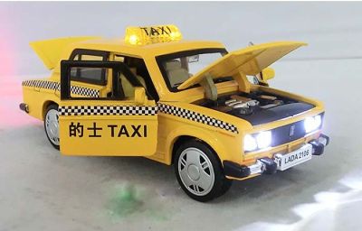 Метална кола Лада/Lada такси/taxi с светлини и звуци 1:32
