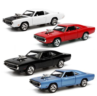 Метална кола с отварящи се врати и капаци 1970 Dodge Chargers R/T Fast & Furious 1:32
