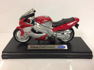 Мотор Yamaha YZF 1000R Thunderace 2001 Welly 1:18