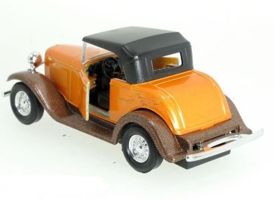 Метален ретро автомобил Ford Roadster 1:34 Welly  