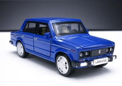 Метална кола Lada 2106 със светлини и звуци - синя 1:32 