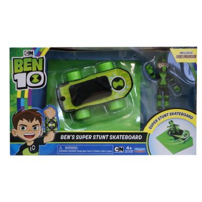 BEN 10 Ексклузивна фигура със скейтборд за каскади
