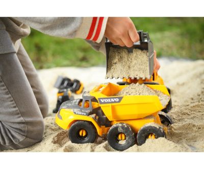 Детска строителна машина самосвал Volvo DICKIE 203724001