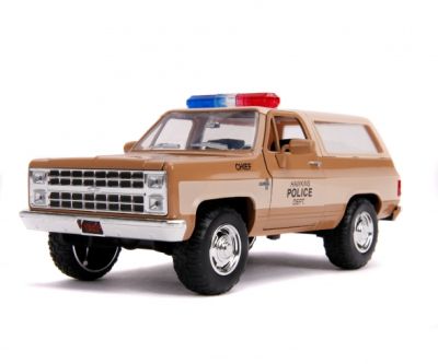 Метален автомобил Police Stranger Things 1979 Chevy Blazer 1:24 Jada Toys 253255003
