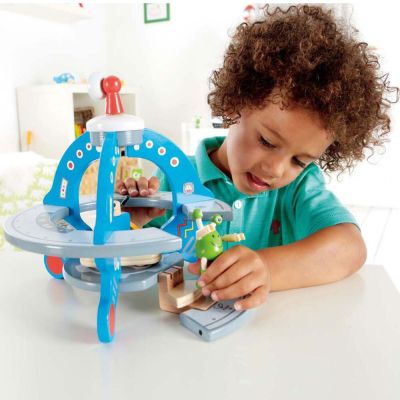 Дървен извънземен космически кораб НЛО Hape H3006