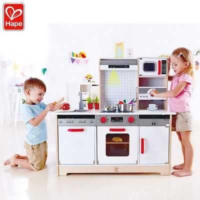Дървена кухня със звукови и светлинни ефекти All-in-1 Hape H3145