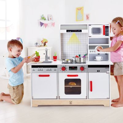 Дървена кухня със звукови и светлинни ефекти All-in-1 Hape H3145
