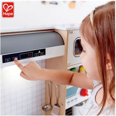 Дървена кухня със звукови и светлинни ефекти All-in-1 Hape H3145