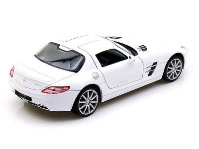 Метална количка Mercedes-Benz SLS AMG 1:24 Welly 24041 