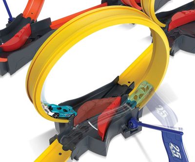 Екшън писта с лупинги Hot Wheels HDR83 - Multi-Loop Raceoff