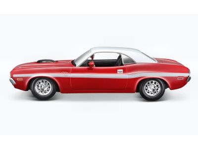 Метална кола Dodge Challenger R/T Coupe 1970 MAISTO 1:24 - 31263