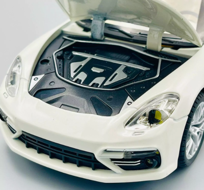 Метален автомобил със звук и светлини Porsche Panamera 1/24, black