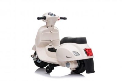 Детски акумулаторен мотор VESPA GTS SUPER SPORT БЯЛ