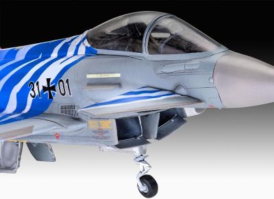 Сглобяем модел Revell самолет Eurofighter Typhoon The Bavarian Tiger 2021