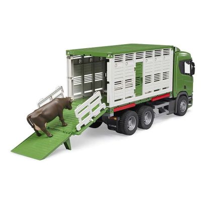 Камион за добитък Scania Super 560R с 1 крава BRUDER 03548 