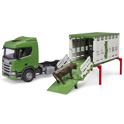 Камион за добитък Scania Super 560R с 1 крава BRUDER 03548 