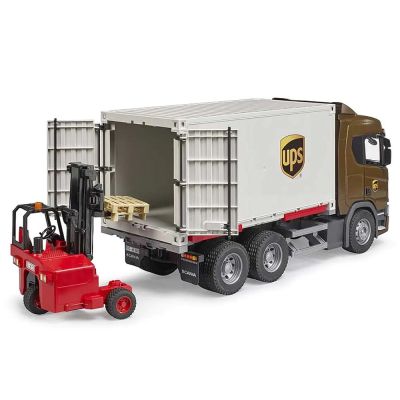 Логистичен камион с мотокар Scania Super 560R UPS Bruder 03582 