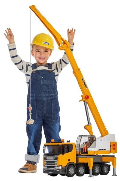 Камион Scania Super 560R с кран Liebherr Bruder 03571