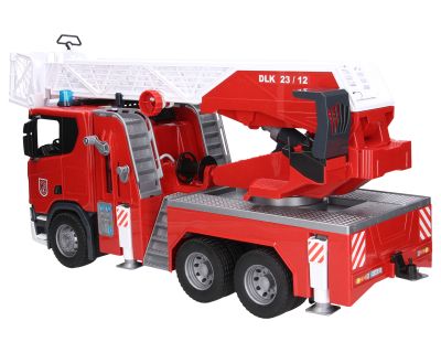 Пожарен камион Scania Super 560R със стълба Bruder 03591