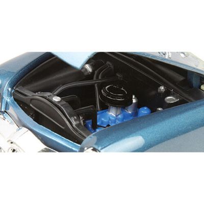 Метална кола Ford Convertible 1949 Maisto 1/18 31682