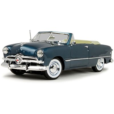 Метална кола Ford Convertible 1949 Maisto 1/18 31682