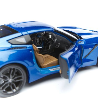 Метална кола Chevrolet Corvette Stingray ZS12014 Maisto 1/18 31677