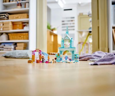 Конструктор LEGO Disney Princess 43238 Замръзналият замък на Елза