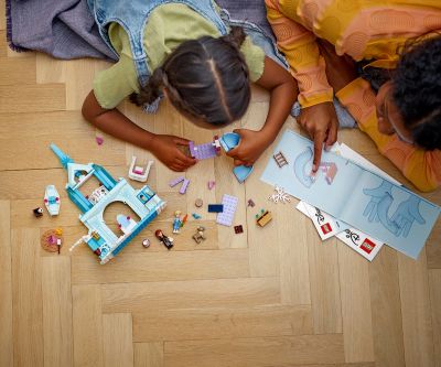 Конструктор LEGO Disney Princess 43238 Замръзналият замък на Елза