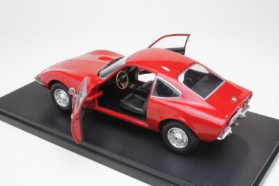 Метална кола Opel GT 1900 - 1968 Hachette AB24P001