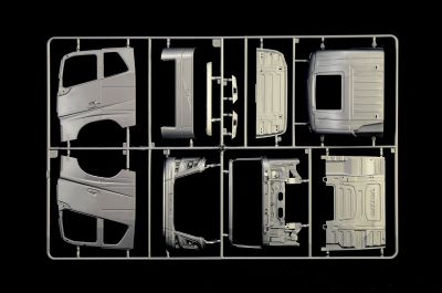 Сглобяем камион VOLVO FH16 GLOBETROTTER XL 1/24 ITALERI 3940
