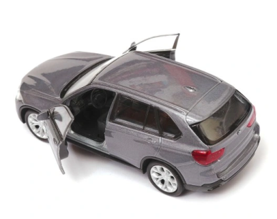 Металeн автомобил BMW X5 Welly 1:34 