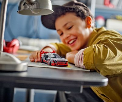 Конструктор LEGO Speed Champions 76921 Състезателна кола Audi S1 e-tron quattro