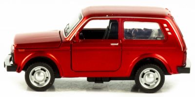 Метална кола Lada Niva 1:32 червена