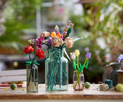 Конструктор LEGO Iconic 40460 - Рози