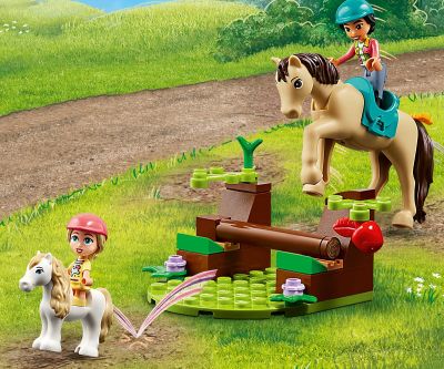 Конструктор LEGO Friends 42634 Ремарке за кон и пони