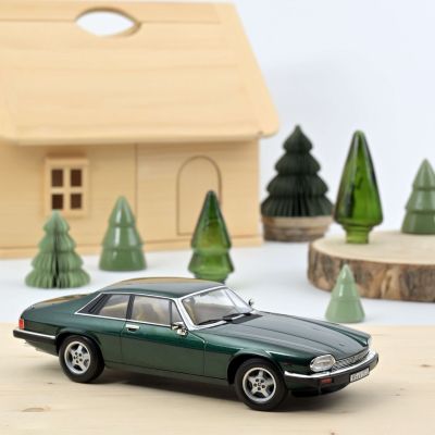 Метална кола Jaguar XJ-S 5.3 H.E. Coupe 1982 Norev 1:18 - 182620