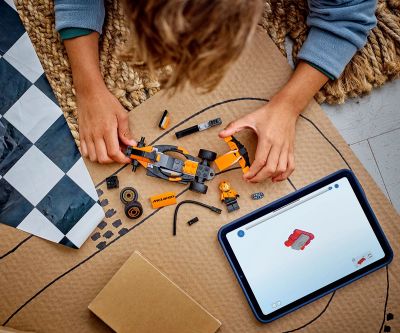 Конструктор LEGO City 60442 Пилот от F1 McLaren