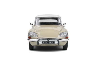 Метален автомобил Citroen D Special 1972 SOLIDO 1:18 - 1800710