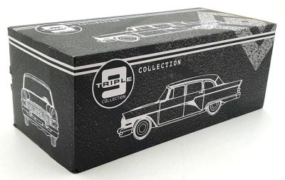 Метален автомобил GAZ 13 Seagull 1959 Чайка Triple9 Collection 1:18 - T91800250