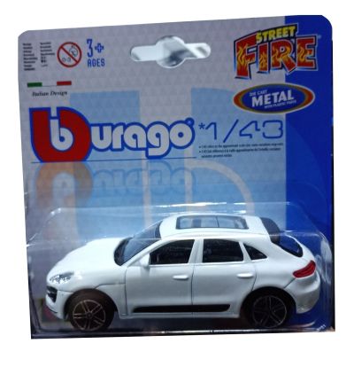 Метална кола Porsche Macan 1:43 Bburago