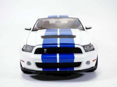 Метална кола Shelby GT500 Performance 2011 Greenlight 13674 - 1:18